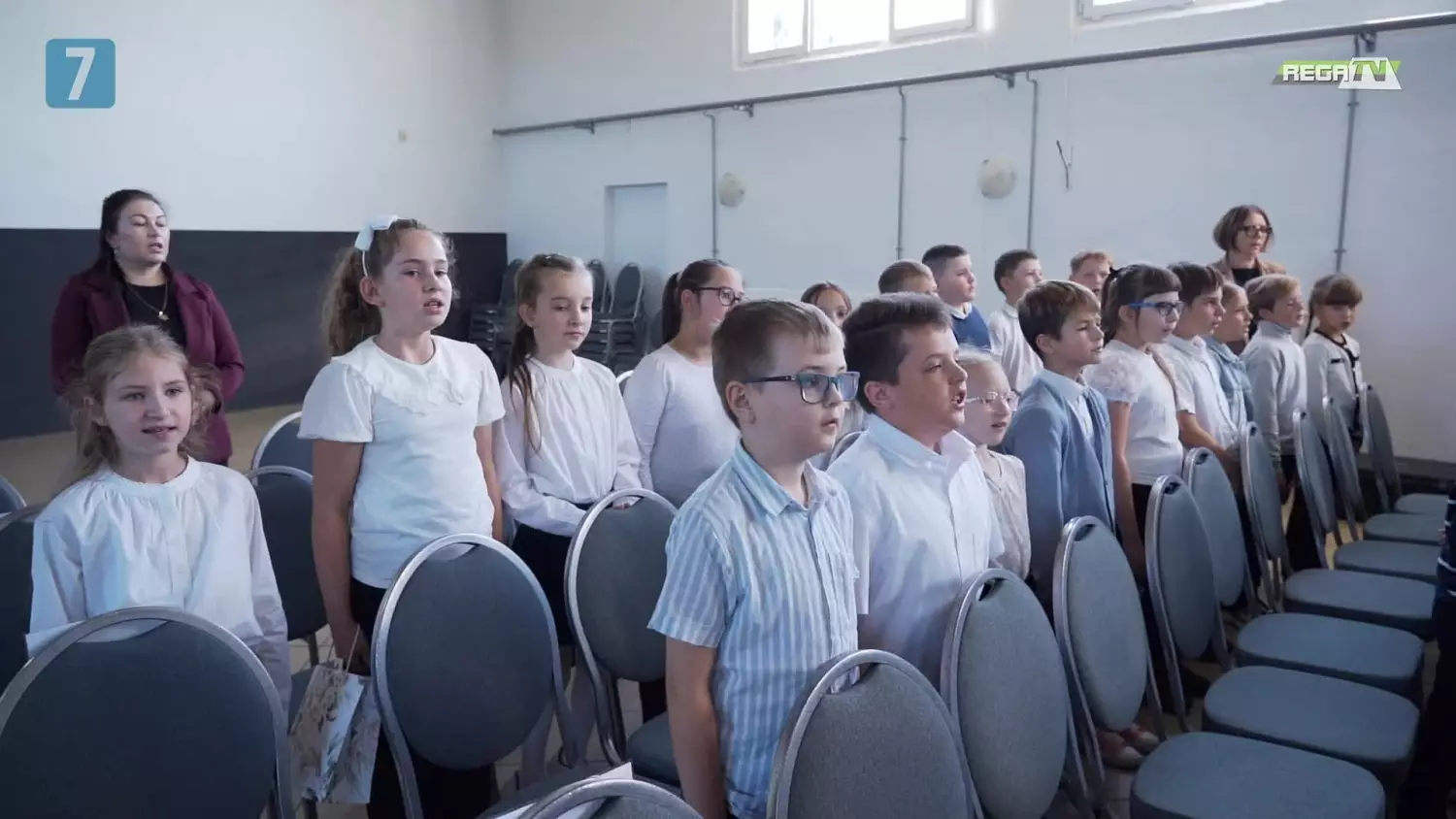Ślubowanie klas pierwszych w PSP nr 2 w Świdwinie - 26.09.2025 r.
