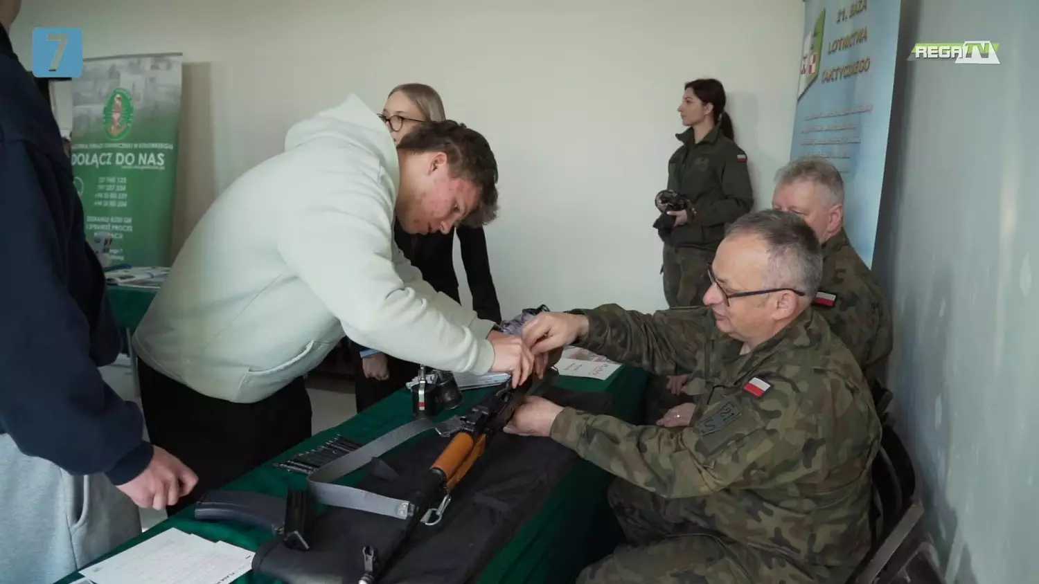 XIII Targi Edukacyjne w Zespole Szkół im. W. Broniewskiego w Świdwinie